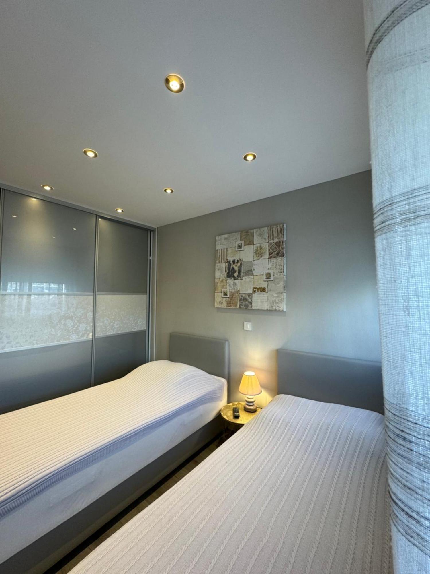 Apartment Astra With Private Parking Split Dış mekan fotoğraf