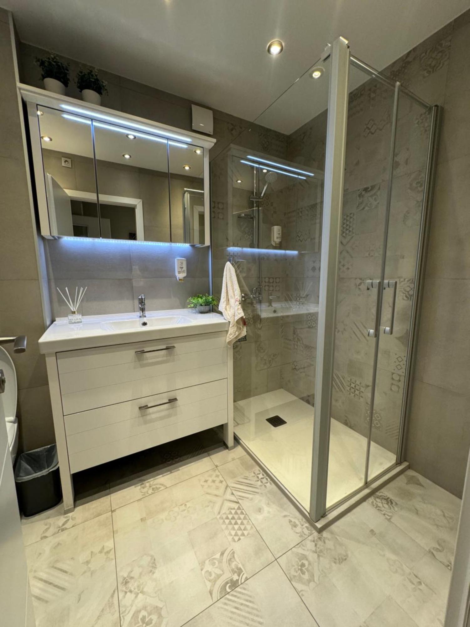 Apartment Astra With Private Parking Split Dış mekan fotoğraf